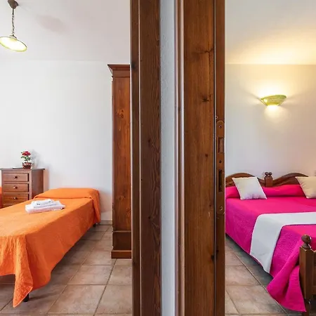 Appartement In Mit Garten Und Grill